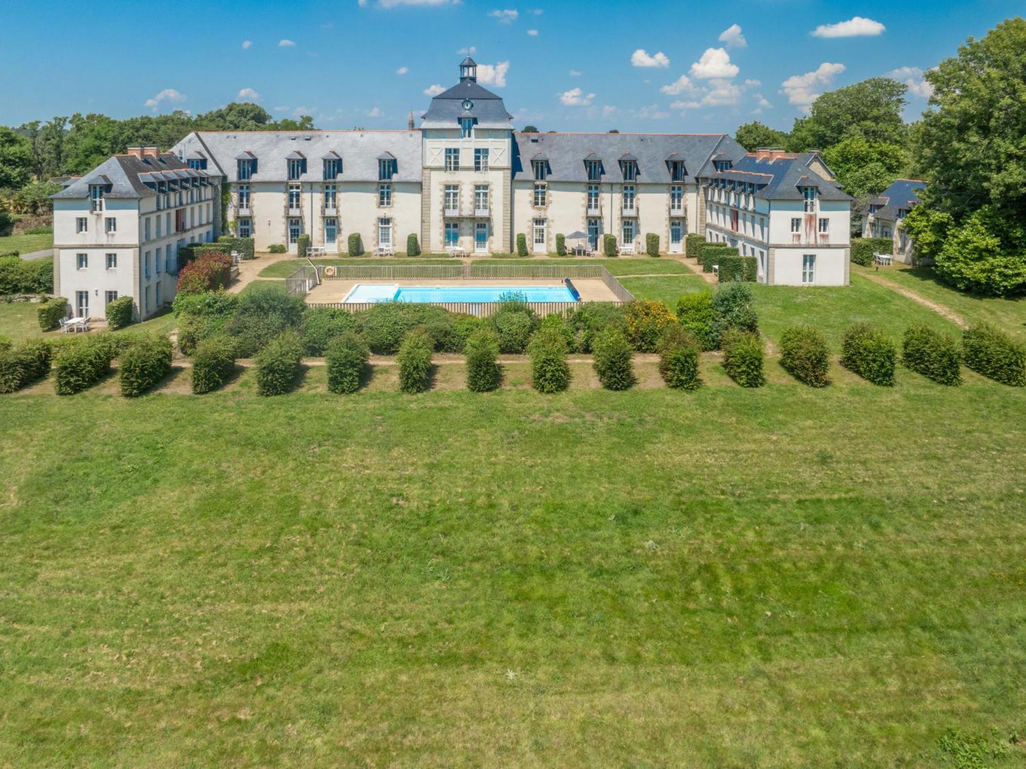 Apartment Chateau De Kergonano-16 By Interhome Baden Exterior foto
